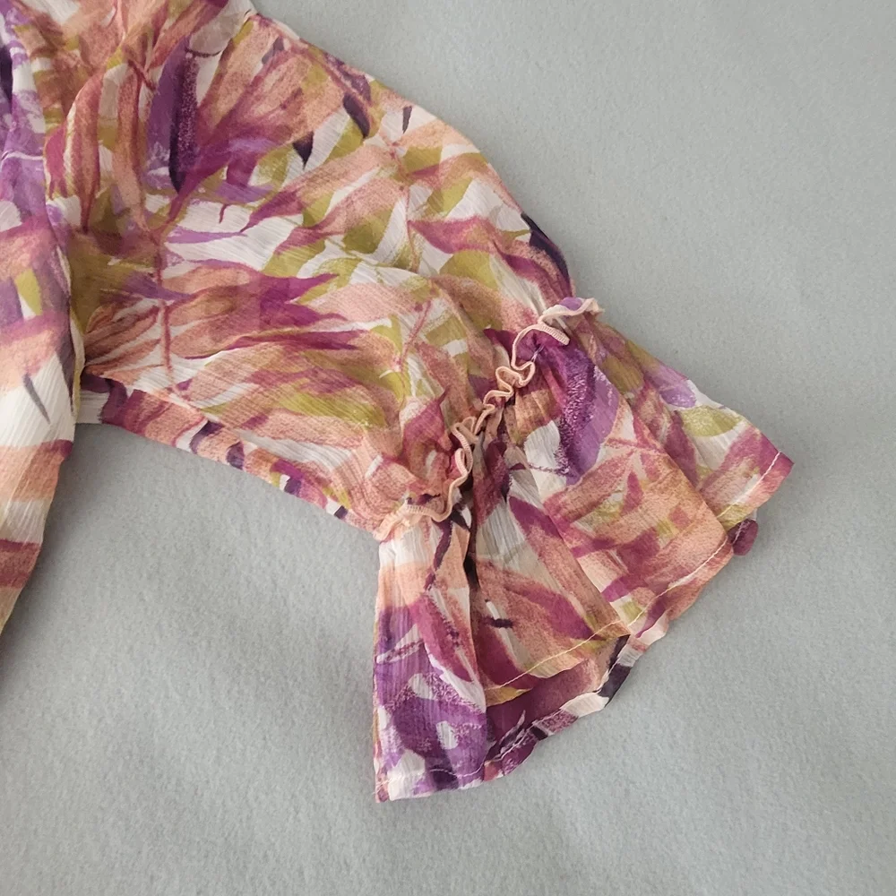 Lucky Brand Botanical Chiffon Blouse Women's Size L Tiered Sleeves & Hem Lined - Picture 5 of 11